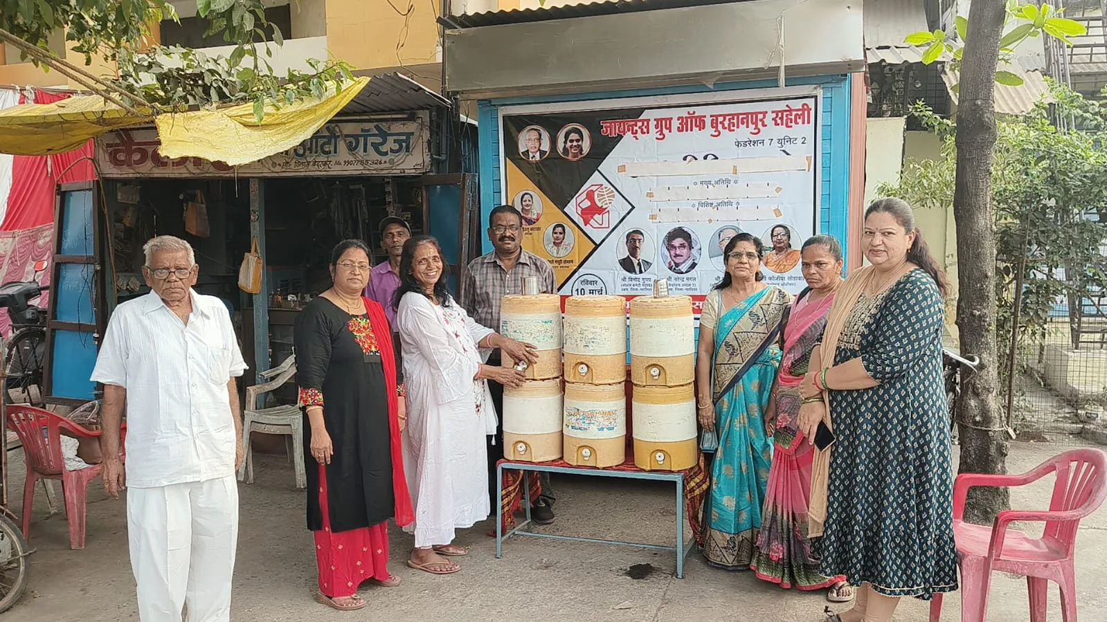 जायंट्स ग्रुप ऑफ बुरहानपुर सहेली ने राहगीरों के लिए लगाया आरओ फिल्टर ठंडे पानी का प्याऊ | New India Times