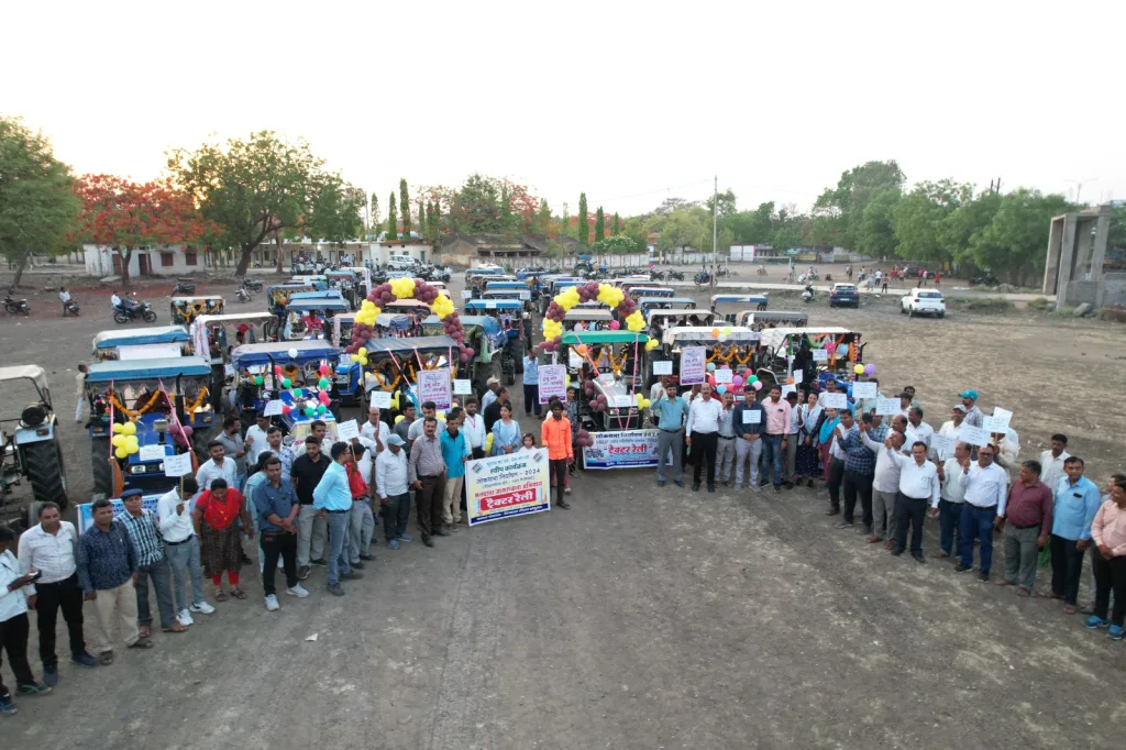 पेटलावद में 75 ट्रैक्टर के साथ विशाल रैली निकाल कर मतदाताओं को किया गया जागरुक | New India Times