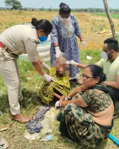 खेत में बने मकान में डेढ़ साल से कैद थी महिला, पुलिस ने किया रेस्क्यू, पहुंचाया अस्पताल | New India Times