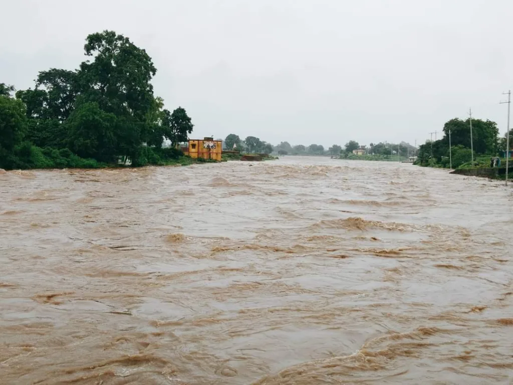 नाले में तब्दील हो चुकी पंपावती नदी का खोया वैभव फिर लौटेगा: मंत्री निर्मला भूरिया | New India Times