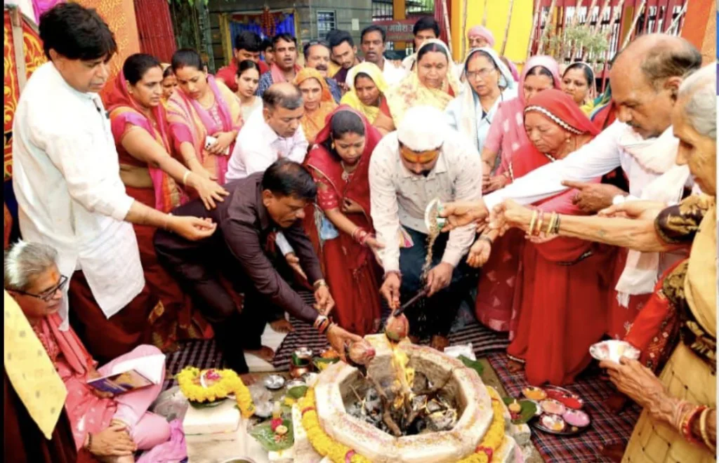 साई दरबार में लगा भक्तों का तांता, हजारों श्रद्धालुओं ने सांई भण्डारे में साई की प्रसादी ग्राहण की | New India Times