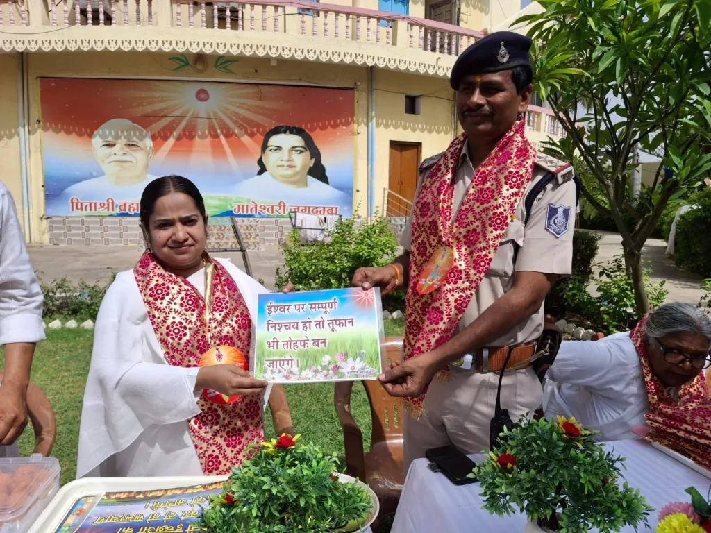 ब्रह्माकुमारी आश्रम मालनपुर ग्वालियर में मनाया गया पर्यावरण दिवस। पर्यावरण की रक्षा है देश की सुरक्षा: बृजेश भार्गव | New India Times