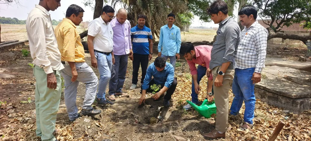 विश्व पर्यावरण दिवस पर पेड़ पौधे लगाकर लिया गया पर्यावरण बचाने का संकल्प | New India Times