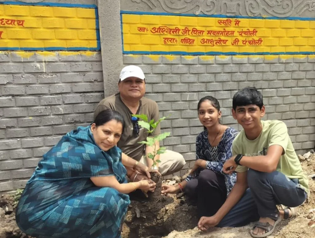 ग्रीन सिटी-क्लीन सिटी आलीराजपुर अभियान के तहत पौधारोपण, ब्राह्मण समाज ने परशुराम वाटिका में 51 पौधे लगाए | New India Times