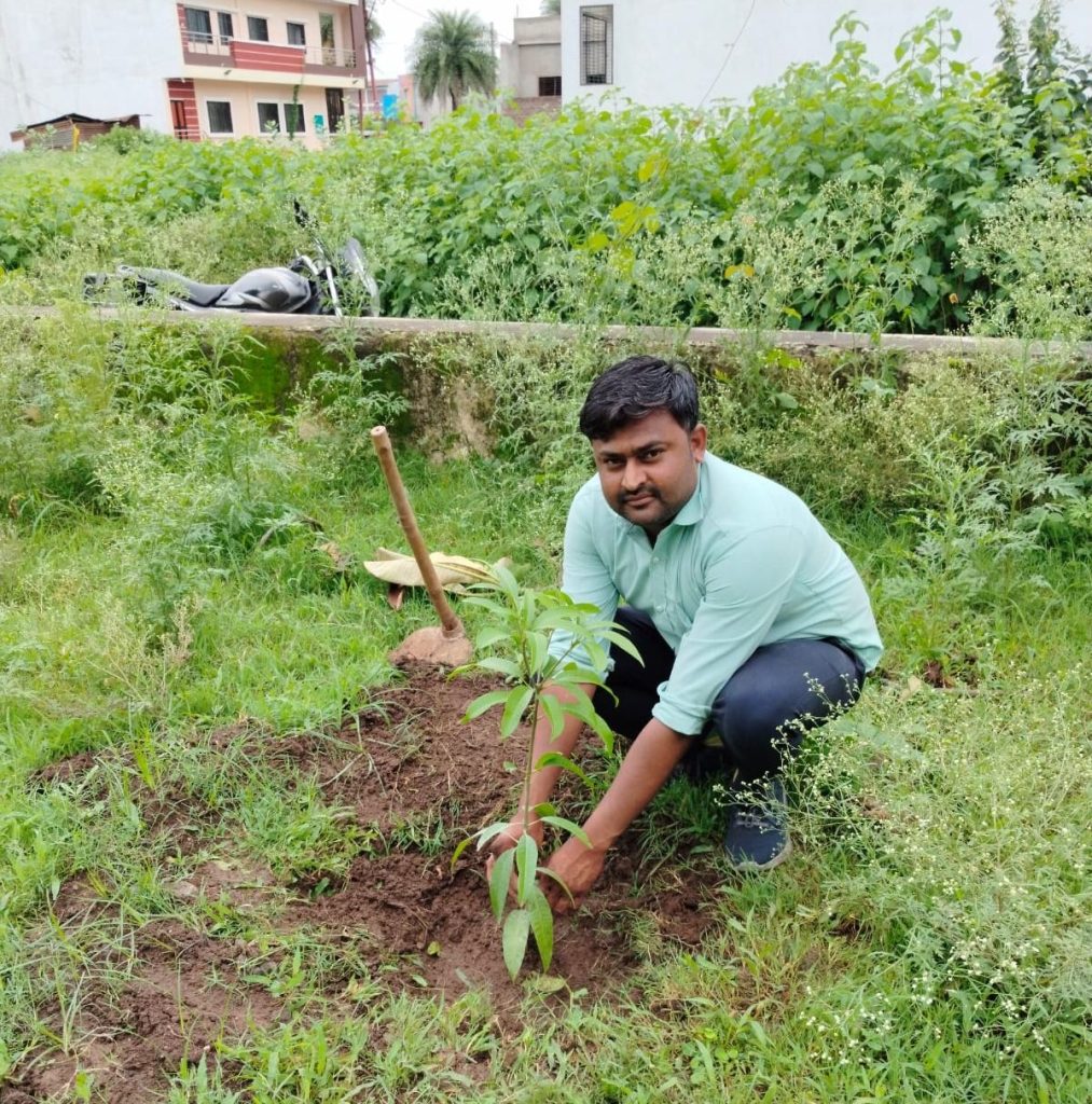 बुरहानपुर नगर निगम द्वारा "एक पेड़ मां के नाम" अभियान अंतर्गत संयुक्त रूप से किया गया पौधारोपण | New India Times