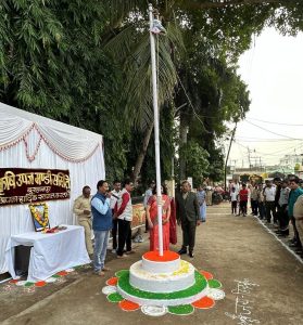 कृषि उपज मंडी समिति बुरहानपुर में एसडीएम बुरहानपुर ने किया ध्वजारोहण | New India Times