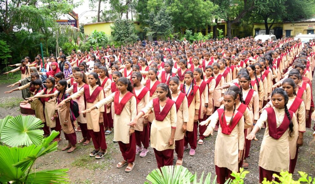 हर-घर तिरंगा अभियान का शुभारंभ कर नगर परिषद मेघनगर द्वारा किया गया तिरंगा वितरण | New India Times