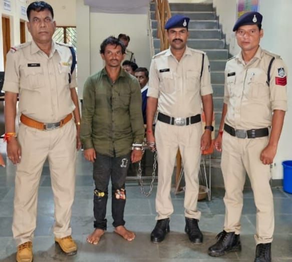 लंबे समय से फरार चोरी के एक आरोपी को नेपानगर पुलिस द्वारा खरगोन से किया गया गिरफ्तार, उक्त प्रकरण में चार आरोपी पूर्व में किए जा चुके हैं गिरफ्तार | New India Times