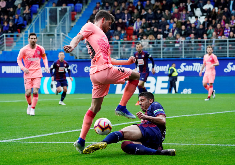 © Reuters. La Liga Santander - Eibar v FC Barcelona