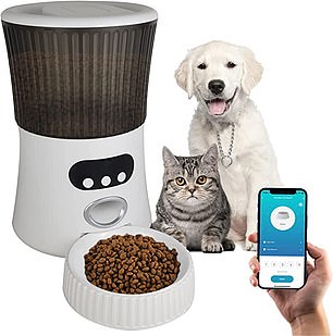 The perfect way to tell them it's dinner time (Amazon)