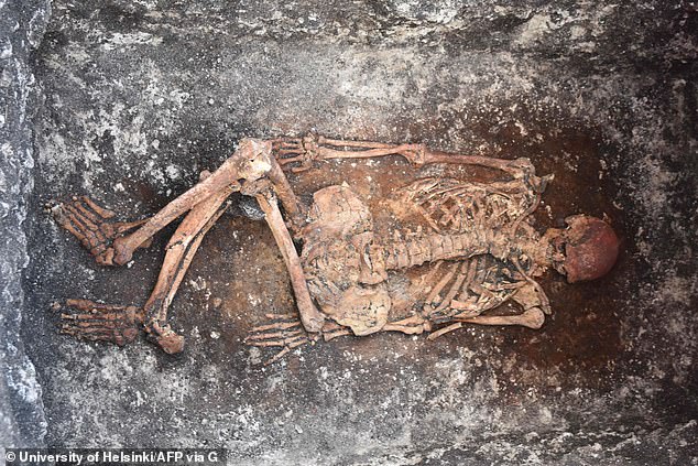 Researchers say they have identified the oldest riders by looking for small changes in the skeletal structure of ancient human remains