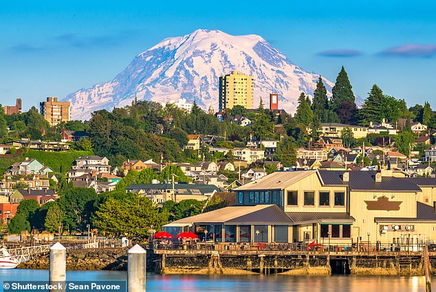 The US Geological Survey (USGS), however, noted that the seismic activity is due to hot fluids moving below the volcano, not magma