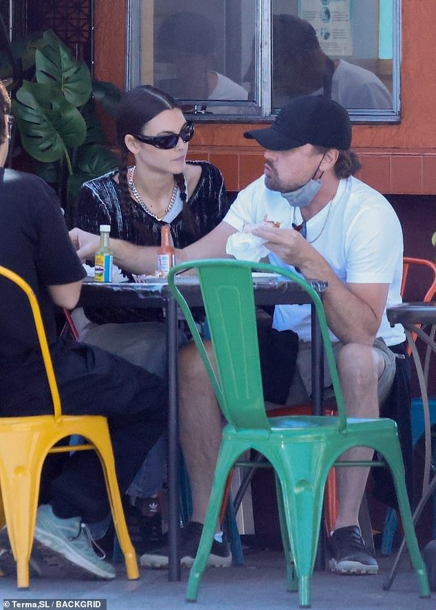 The Los Angeles native accessorized with a single silver chain and rocked a short goatee