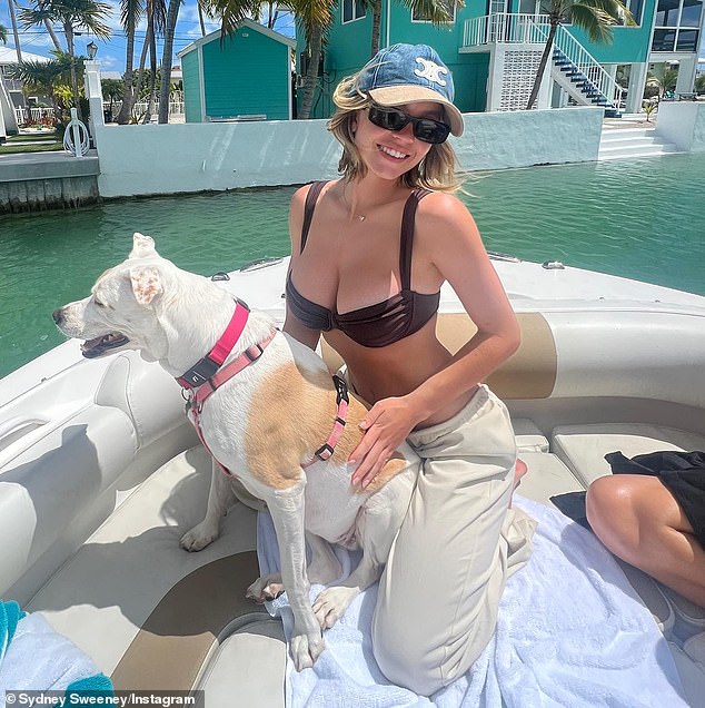 She continued to share bikini-clad vacation snaps of her fun-filled getaway with her 21.5M social media followers on Sunday