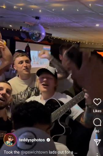 Ed Sheeran serenaded the Ipswich team in a pub to mark their return to the Premier League