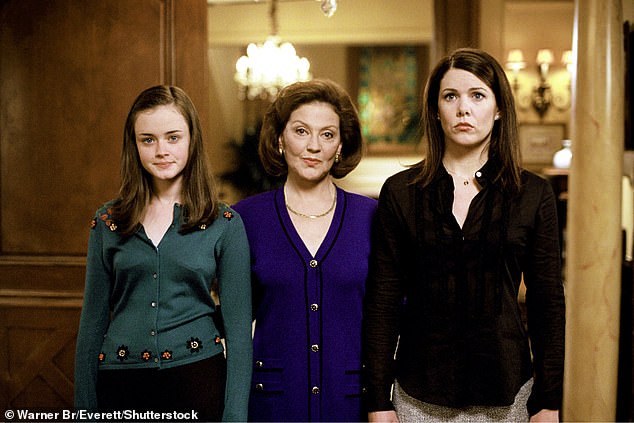 Lauren (far right) alongside co-stars Alexis Bledel and Kelly (middle)