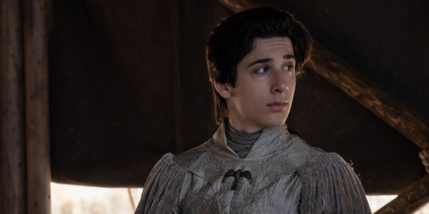 Robin Arryn looking to his left in Game of Thrones-