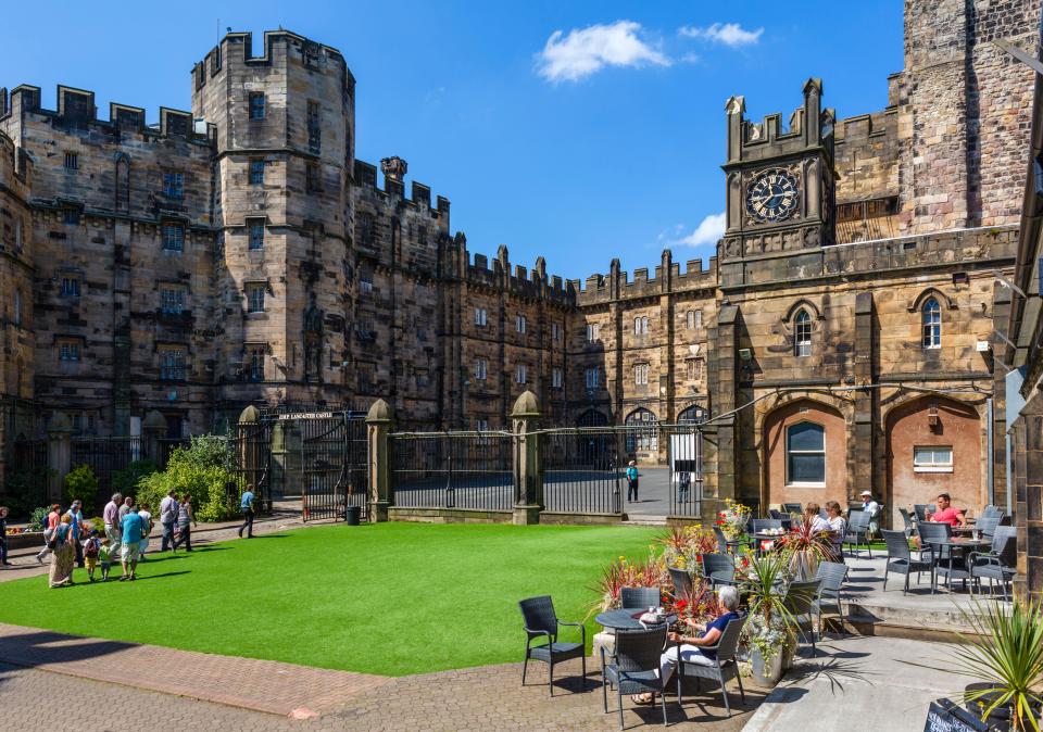 Entry into the castle is only allowed via a guided tour as it's a working court