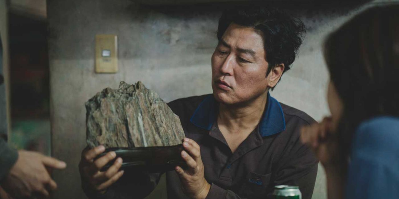 Song Kang-ho clutching an important rock in 'Parasite'