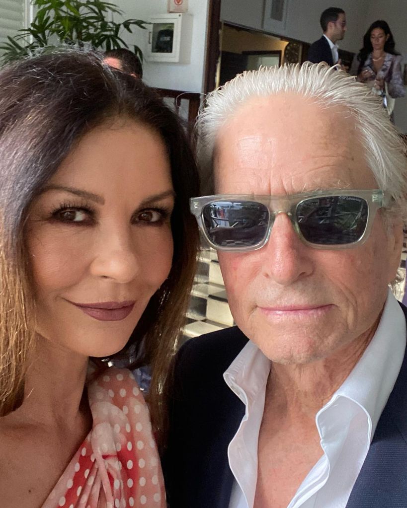 Catherine Zeta-Jones and Michael Douglas looking smart for a selfie