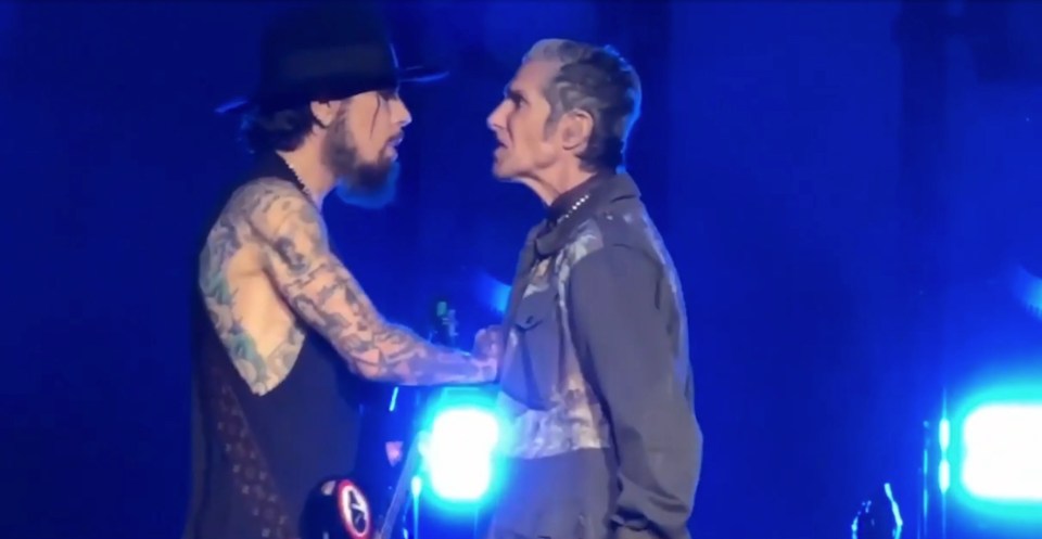 It comes following an on-stage brawl between Perry Farrell and Dave Navarro