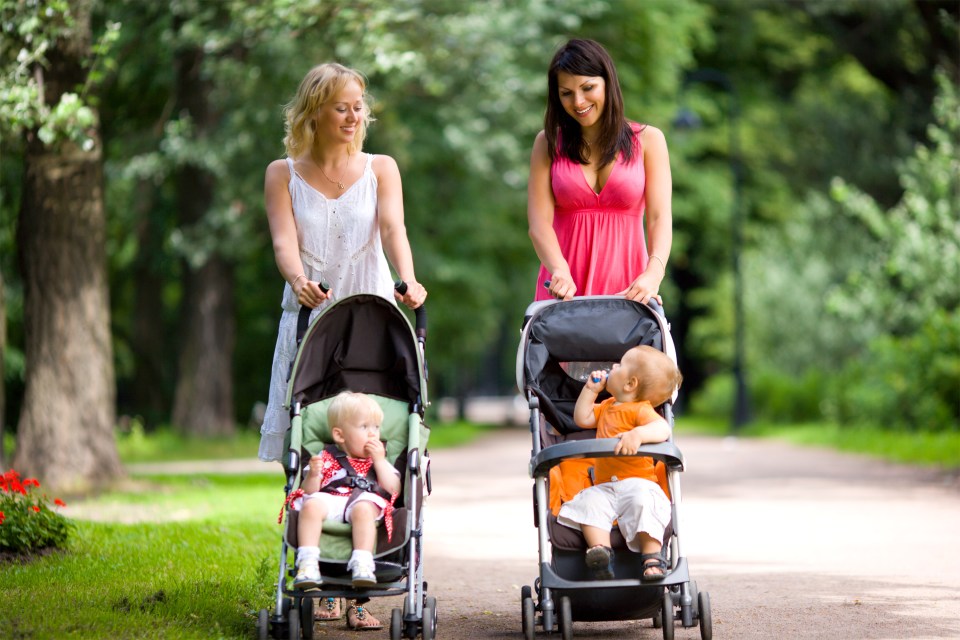 Jenna advised parents to encourage their toddlers to walk when possible instead of placing them in a pushchair