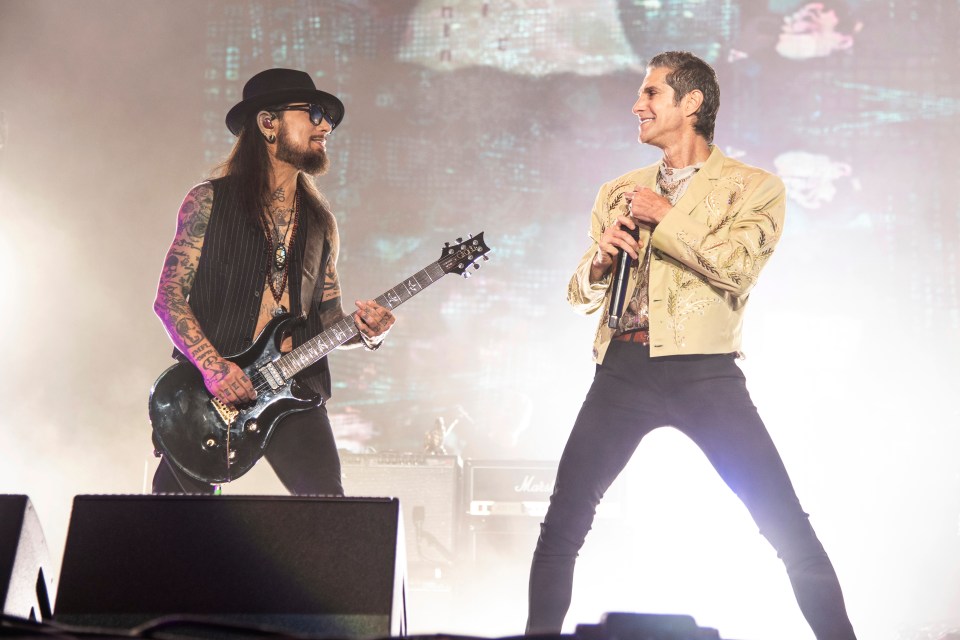 Jane's Addiction have cancelled their entire tour