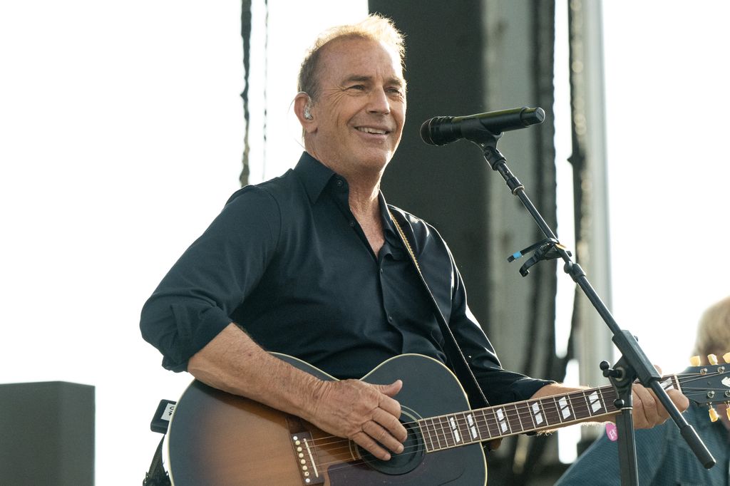  Kevin Costner performs onstage with his band Modern West during the One805 Live Fall Concert benefiting First Responders on September 20, 2024 in Carpinteria, California. (Photo by Scott Dudelson/Getty Images)