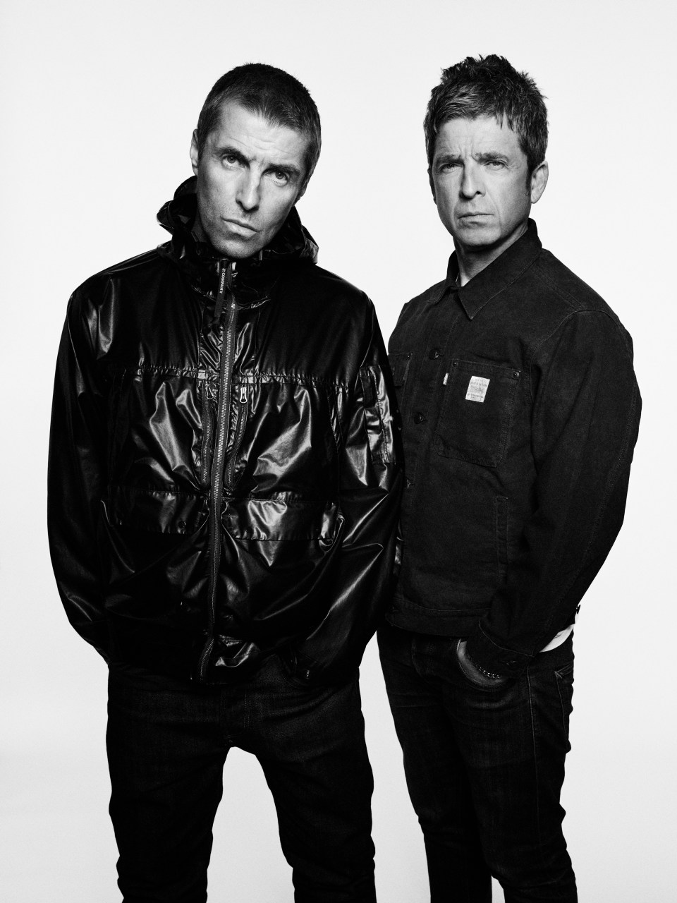 Savvy Liam and Noel Gallagher have signed a major tour deal to take a slice of bar profits