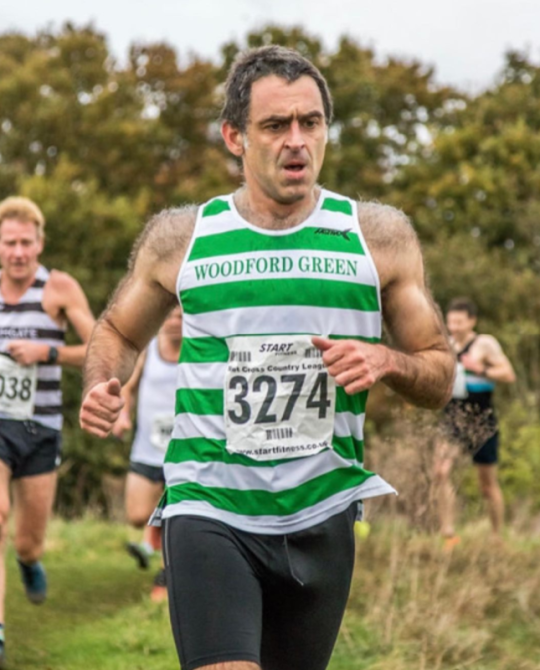 Ronnie O'Sullivan running for Woodford Green club