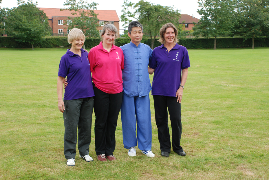 photo NZ Instructors with Sifu Jessica Tse and Master Tse