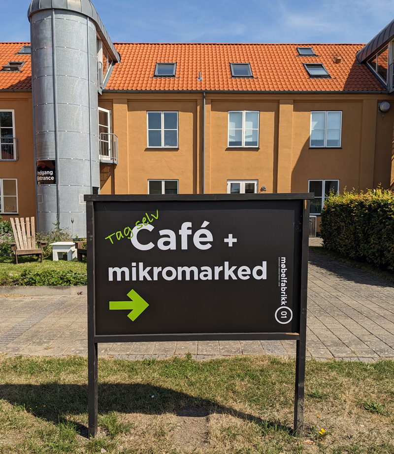 Cafe-skilt-2023x