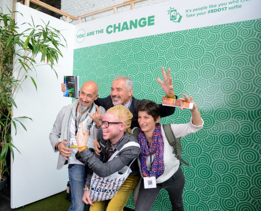 fotobooth #EDD17 selfie with banner printed HP latex