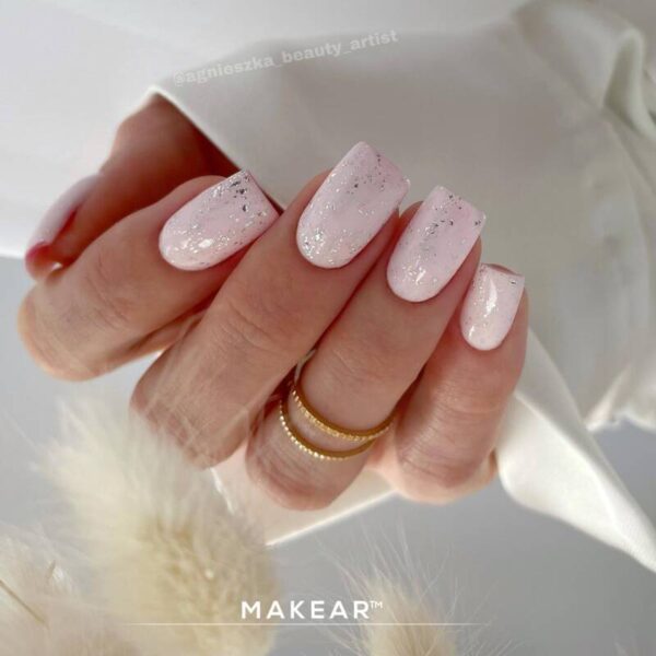 Makear 538 on nails