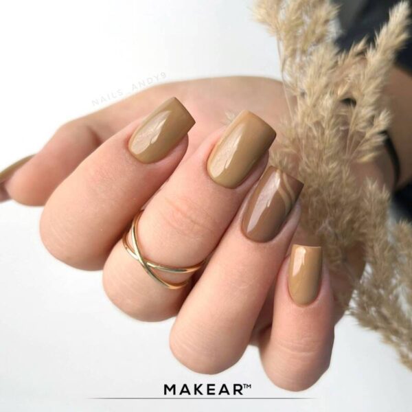 Makear Autumn Collectie on nails