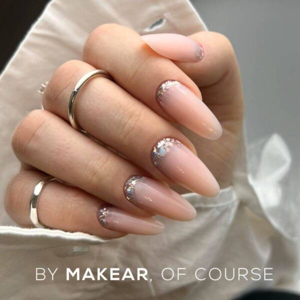 Makear Gel & Go Muffin on nails