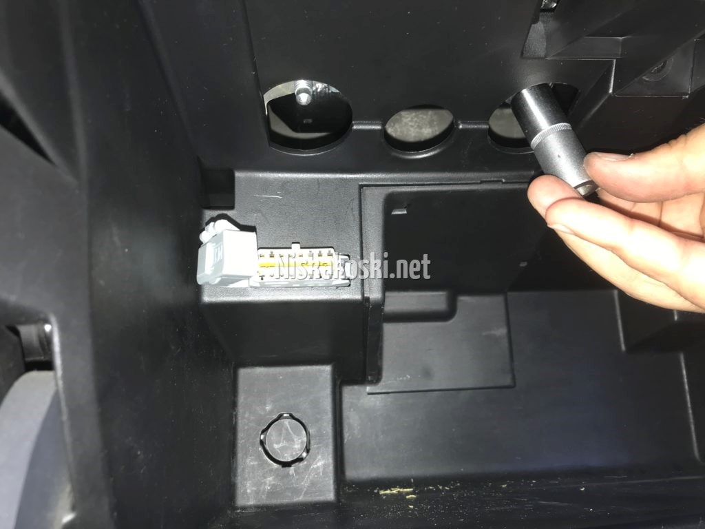 Byta kupefläkt på Renault Twingo II - inte så blodigt man kan tro ...