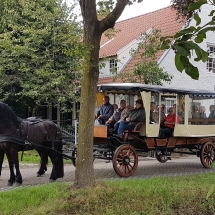 Vriendendag 2018 Paardentram naar tuin van van Woensel (1)
