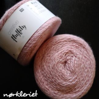 FLUFFILY (004) lyserød