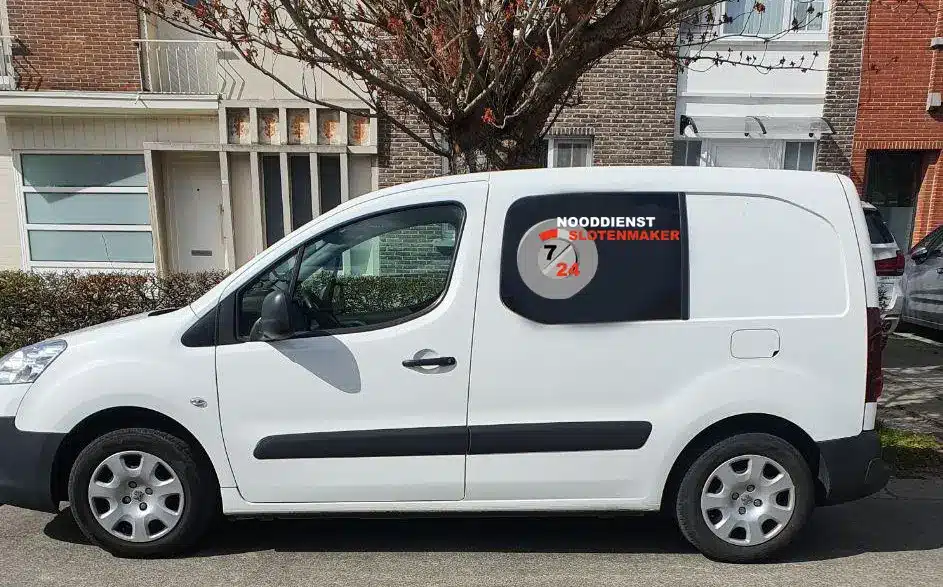 Snel en betrouwbaar autoslotenservice voor directe hulp en veilige slotreparatie.