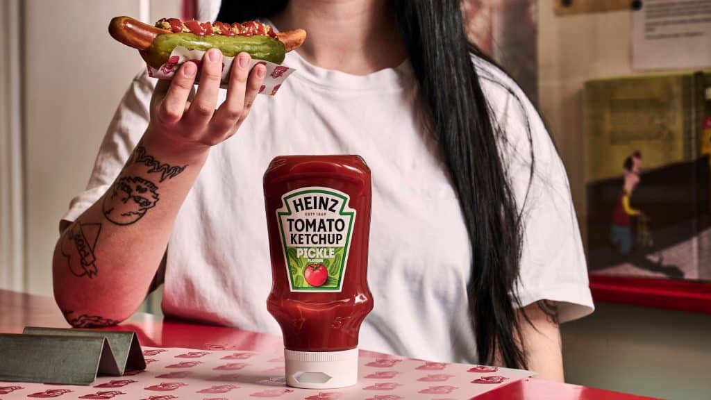 Heinz og Harry's Place lancerer hotdog med agurk i stedet for brød