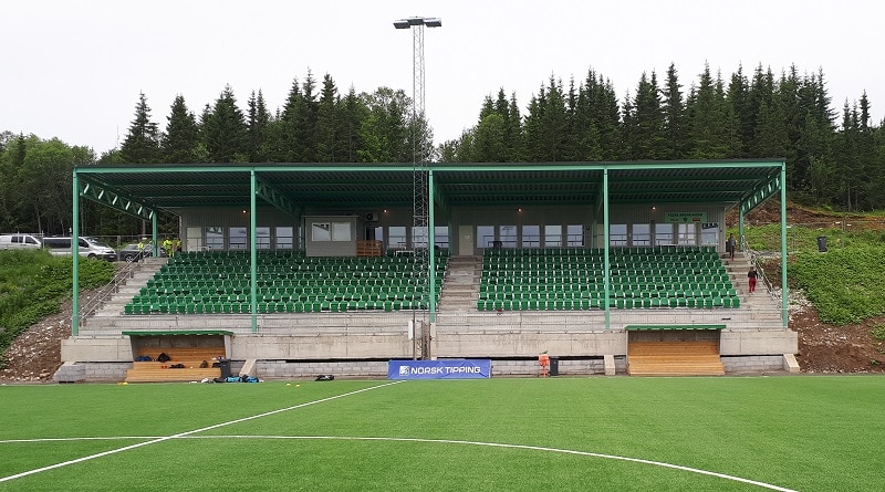 Fløya Arena hovedtribune