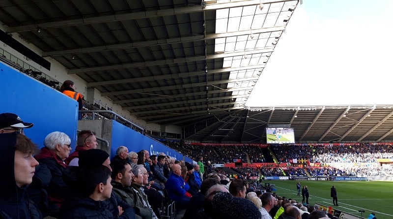 Cardiff 1-0 Swansea: Fans In The Stands (PICTURES)