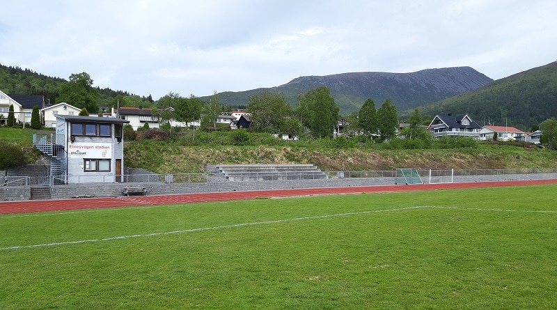 Elnesvågen Stadion - Elnesvågen og Omegn Idrettslag