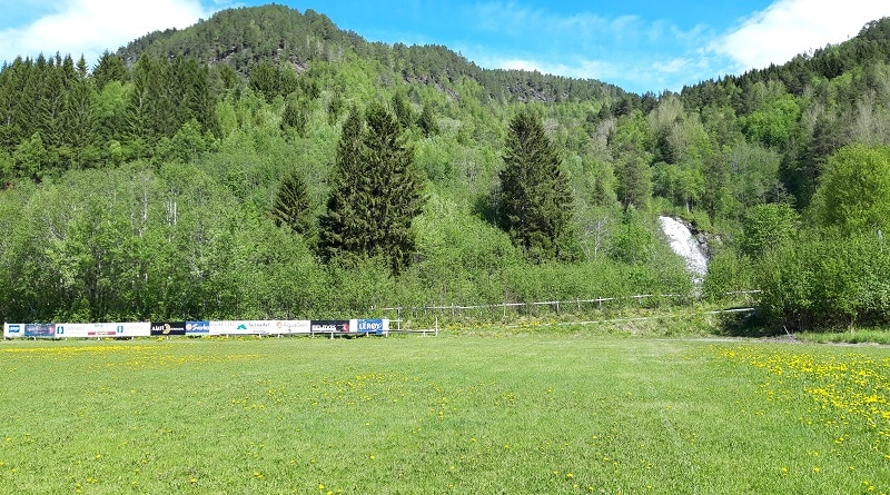 Fossdalen Stadion - Valsøyfjord IL