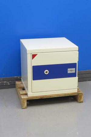Begagnat-stoldskyddsskap-Habeco-BDS35-med-stangd-dorr