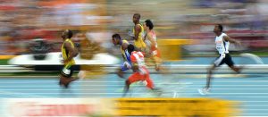 sprintere løper om kapp