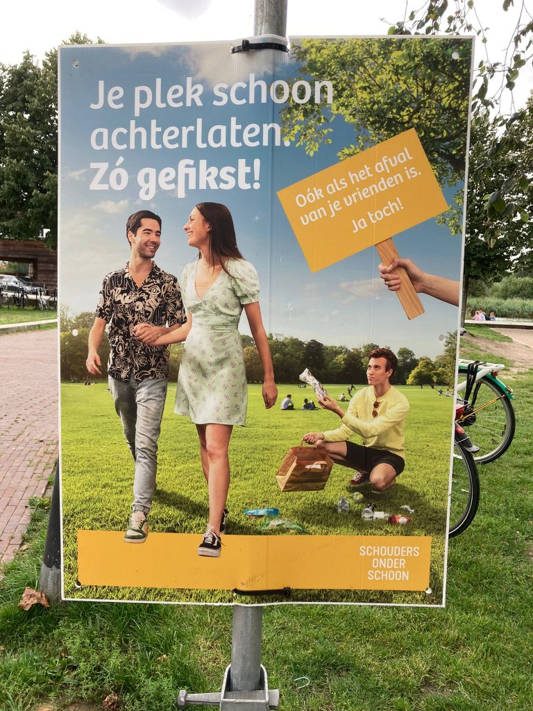 campagne bord zwerfafval