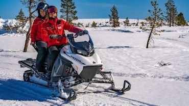 taiga eldriven snöskoter