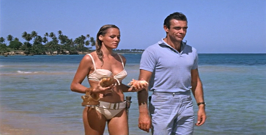 Ursula Andress hyllar sin kollega Sean Connery